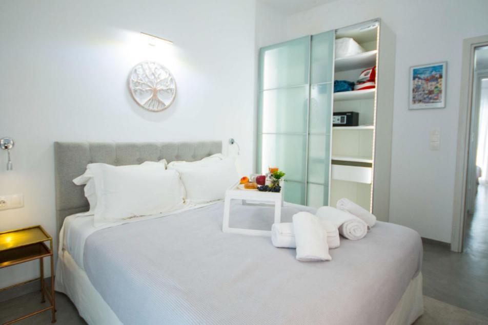 Historic Center Luxurius Rooms เอเธนส์ ภายนอก รูปภาพ
